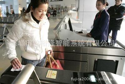 RFID條碼門票專用三輥閘 智能檢票系統(tǒng)的核心選擇